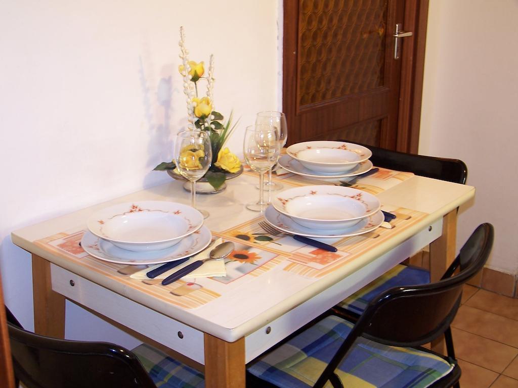 Apartment Sinko - Free Garage Parking, Central, 2 Bedrooms 4 Single Beds, Flexi Check-Out Βουδαπέστη Δωμάτιο φωτογραφία